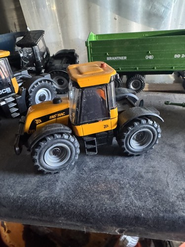 Britains 40061 jcb fastrac - 40061,