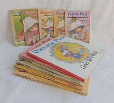 11 x Victoria Plum Books by