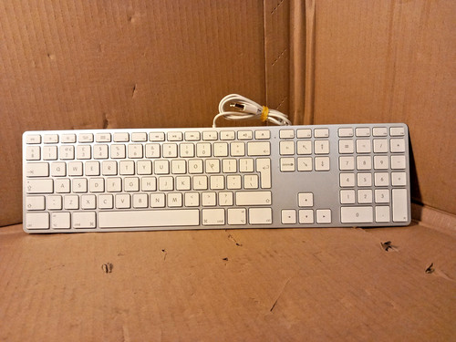 Apple keyboard a1243 wired - keyboard,
