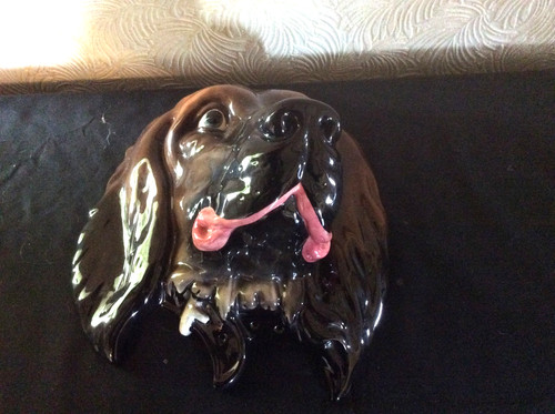 Beswick dog plaque 668 - dog,