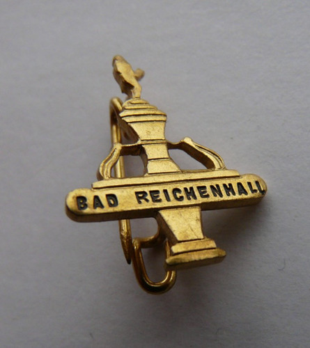 Vintage german souvenir badge - german,
