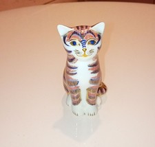 Royal Crown Derby Sitting