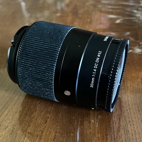 Sigma 30mm dc dn - dc,