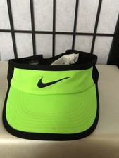 Nike Dri Fit Feather Light