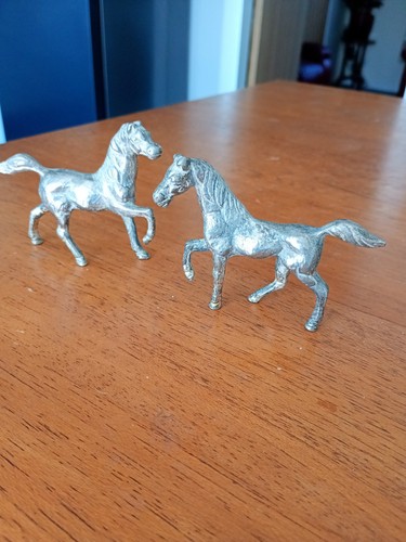 Horse ornaments metal - horse,