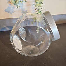 Glass tilting biscuit - tilting, jar