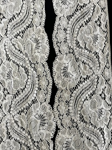 Antique handmade bobbin lace - antique,