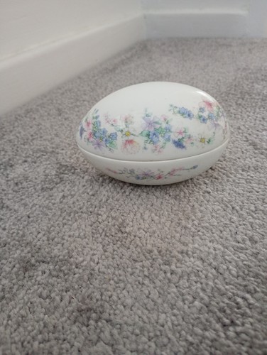 Wedgewood bone china - china, "angela"