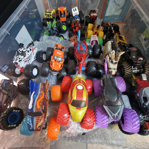 Hot wheels monster - monster,