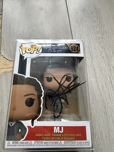 Funko pop signed - mj, zendaya