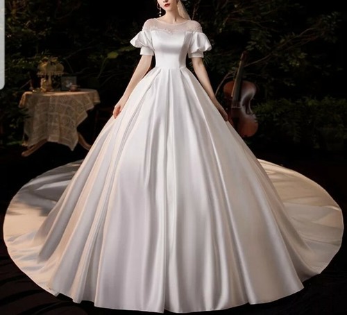 Vintage white ivory puffy - ivory,