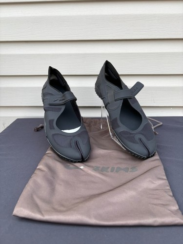 Nike skims shoes - nike, women's