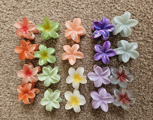 Multicolour plastic flower - multicolour,