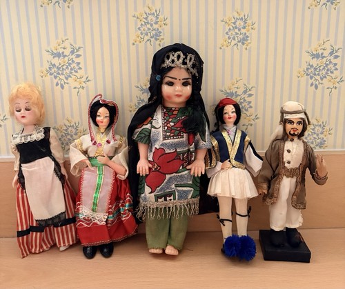 Five vintage dolls - five,