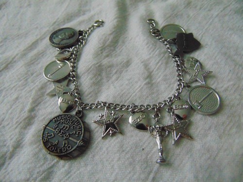 Vtg 1970s silver college - silver,