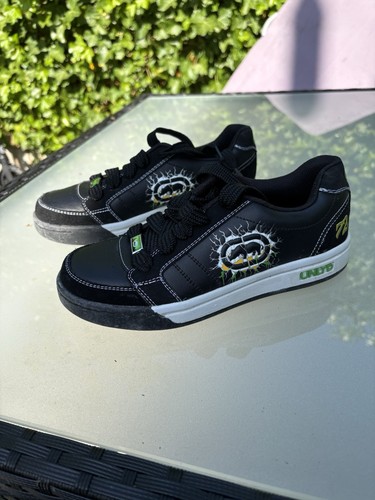 Black and green ecko unltd - and,