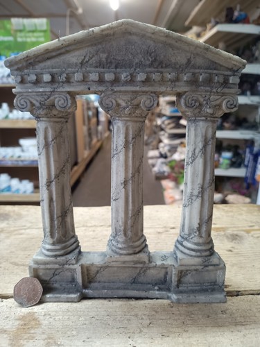 Marble effect column arch fish - marble,
