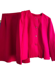 Vintage Debenhams Classics cerise pink skirt and jacket suit. Size 12