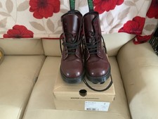 Solovair Classic Oxblood Hi-Shine, 8 Hole, Size 7 .