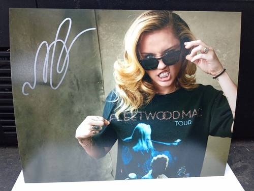 Miley cyrus signed 8x10 - miley,