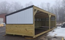 Horse Run-in - Livestock