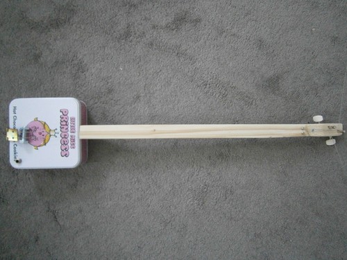 String cigar box - string,
