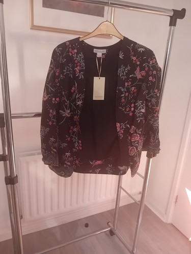 Black monsoon open front - black,