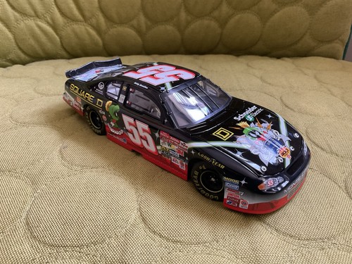 Action models scale die - 1:24,