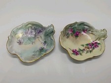Pair Of 2 Small Approx 4" T&V