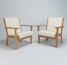 Beautiful Hans Wegner Armchairs in Oak & Wool Boucle Getema Danish Mid Century