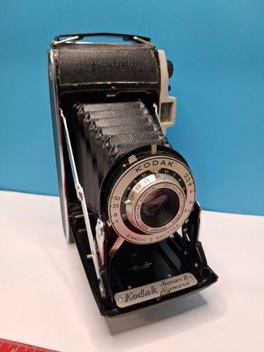 Nice vintage kodak junior - vintage, ii
