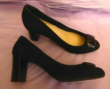 Marks & Spencer UK8 wide EU42W US6W new navy suede button front court shoes