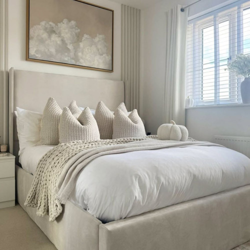 New winged bed - winged, frame