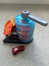 Hot Wheels City Downtown Ice Cream Meltdown Car Wash Play Set Kids Toy