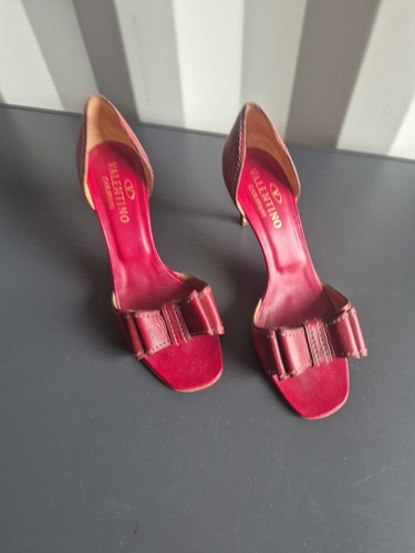 Vintage valentino garavani red - valentino,