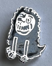 Vintage Gnasher Dog Beano Cartoon Comic enamel  Badge