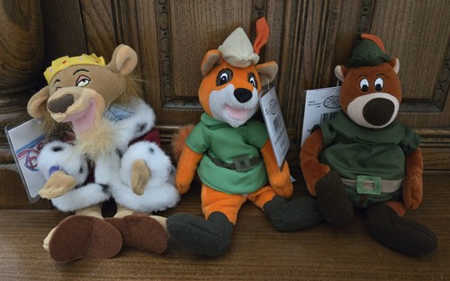 Vintage disney store robin - disney,