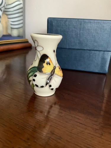 Moorcroft special edition gold - moorcroft,