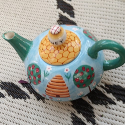 Ceramic floral bee hive - bee,