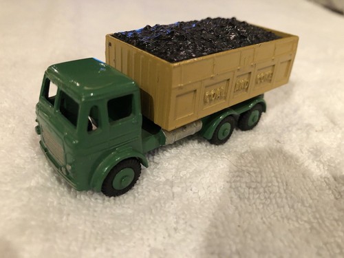 Budgie leyland hippo coal - hippo,
