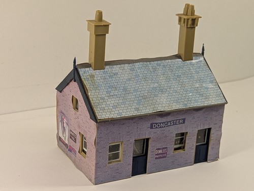Hornby dublo gauge suburban - oo,