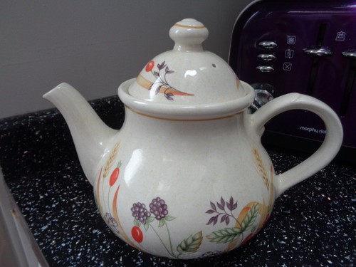 Churchill bramble fayre teapot - bramble,