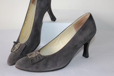 Charles Jourdan Women's Vintage Classic Court Shoes Grey Suede Size US 7 /UK 4.5