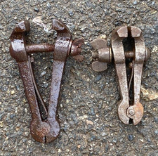 2 x VINTAGE HAND VICES ENGINEERS JEWELLERS TOOLS