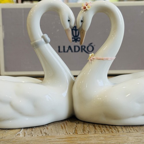 Lladro swans bride groom - lladro,