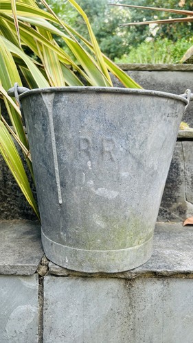 Vintage galvanised bucket - , pail