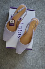 Lotus Shoes size 8
