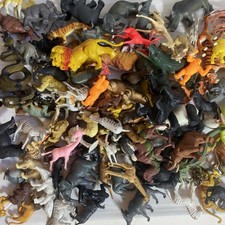 NP509 Large bundle plastic zoo