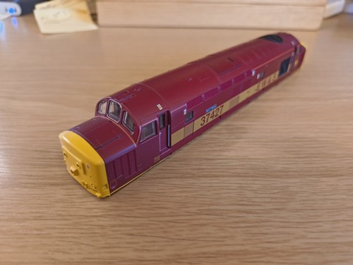Vitrains class 427 - ews, gold