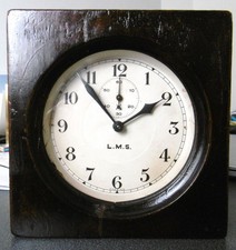 LMS, LONDON MIDLAND & SCOTTISH RAILWAY CLOCK 6725, IRTHLINGBOROUGH SIGNAL BOX?